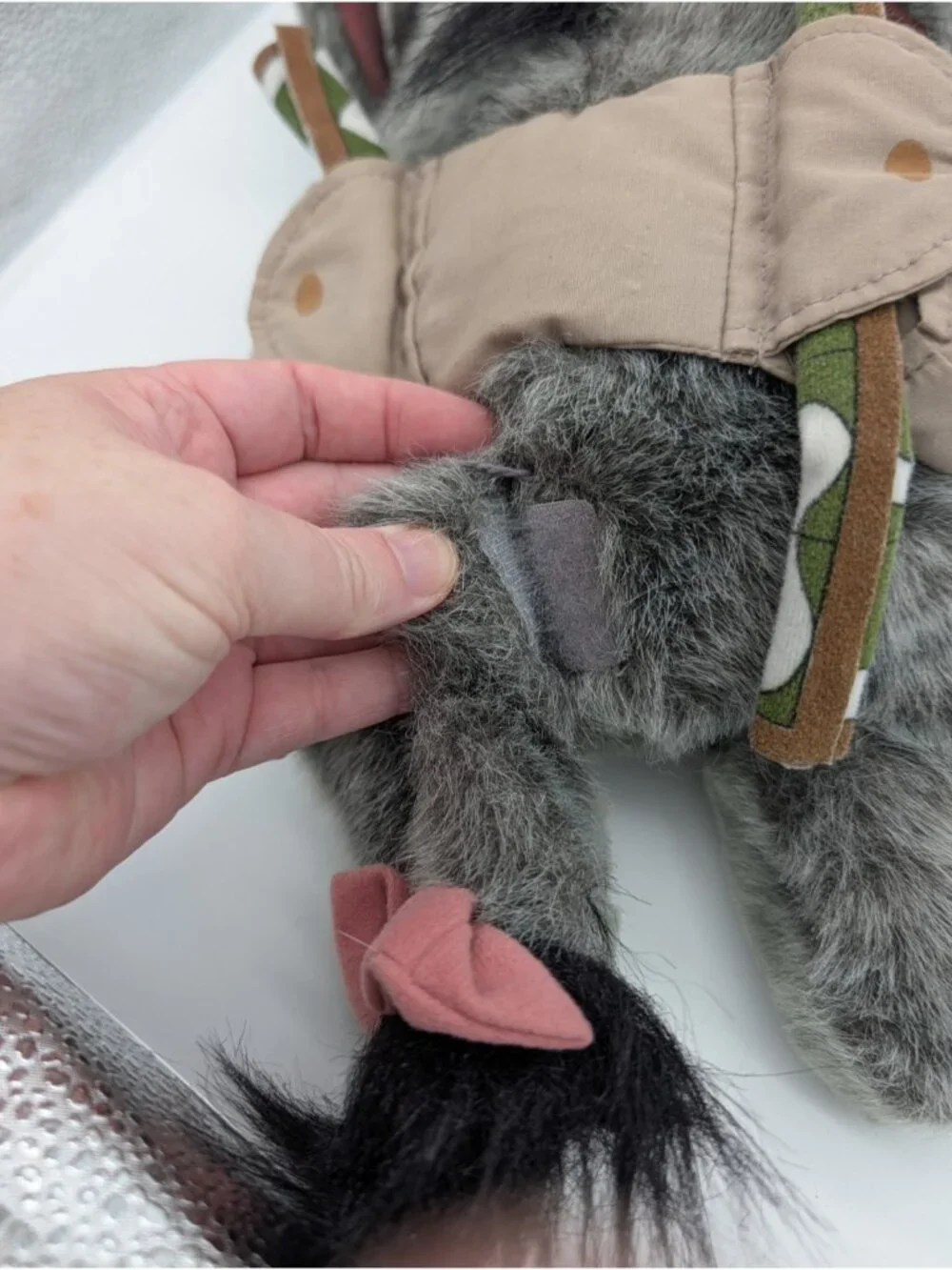 Walt Disney World Disney Parks Animal Kingdom Eeyore Safari Camping Plush as is